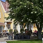 Strandly