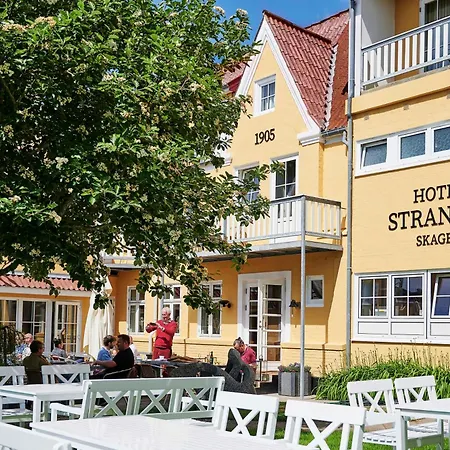 Strandly