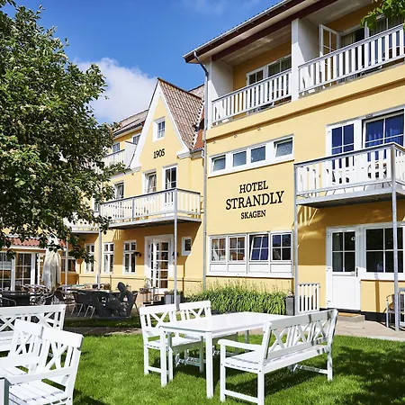 Strandly