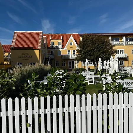 Hotel Strandly 3*