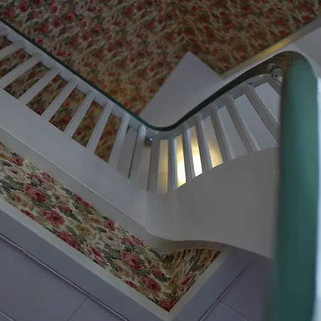 Strandly מלון 3*