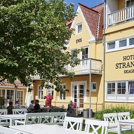 מלון Strandly 3*